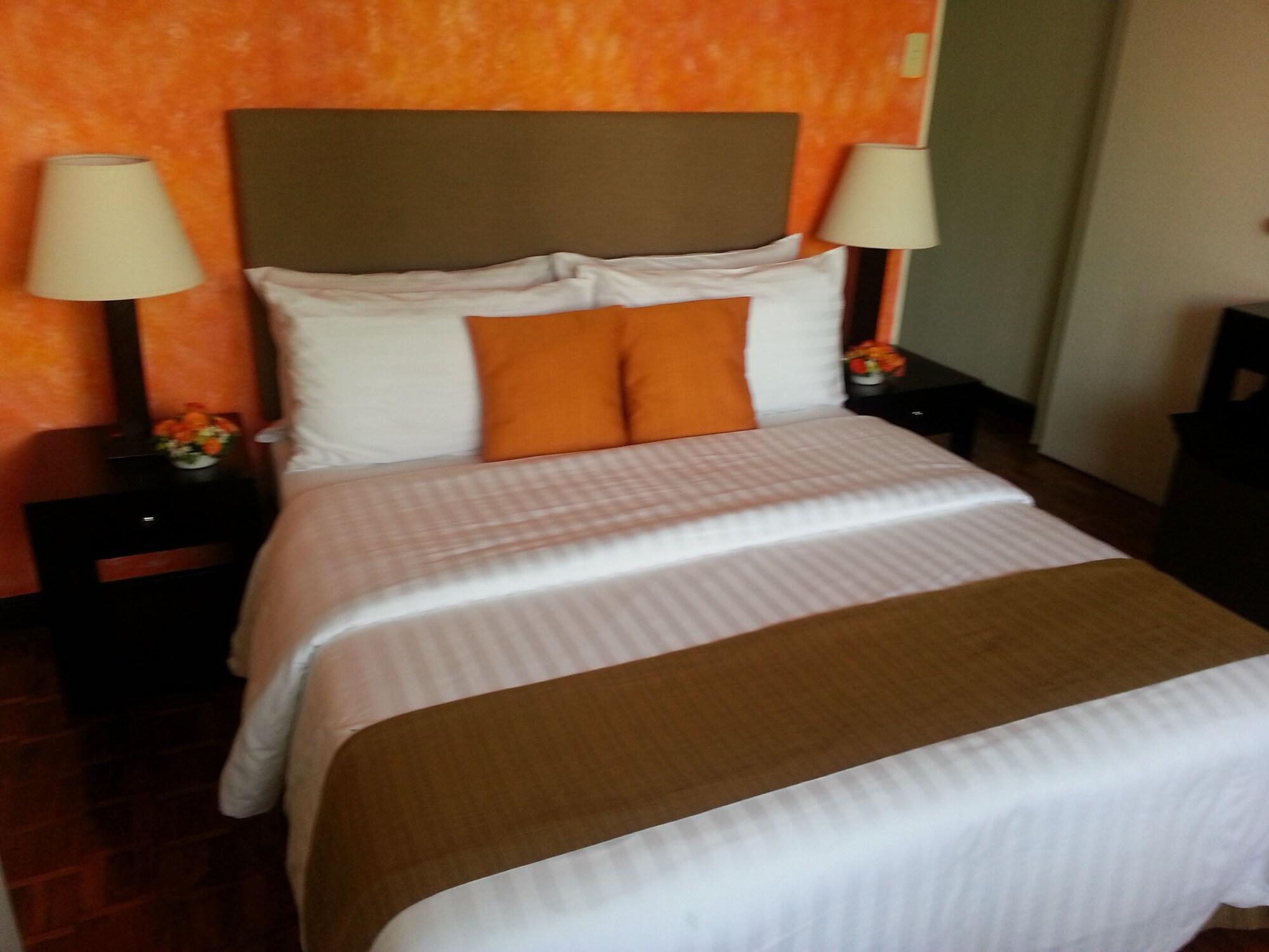 Bsa Tower Serviced Residences Makati City Exterior photo
