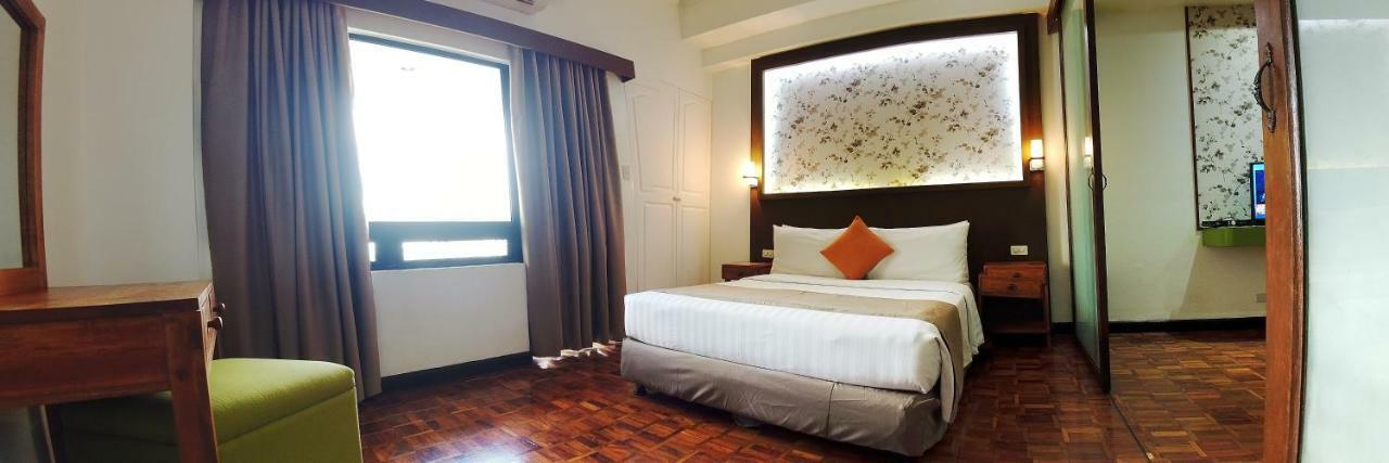 Bsa Tower Serviced Residences Makati City Exterior photo